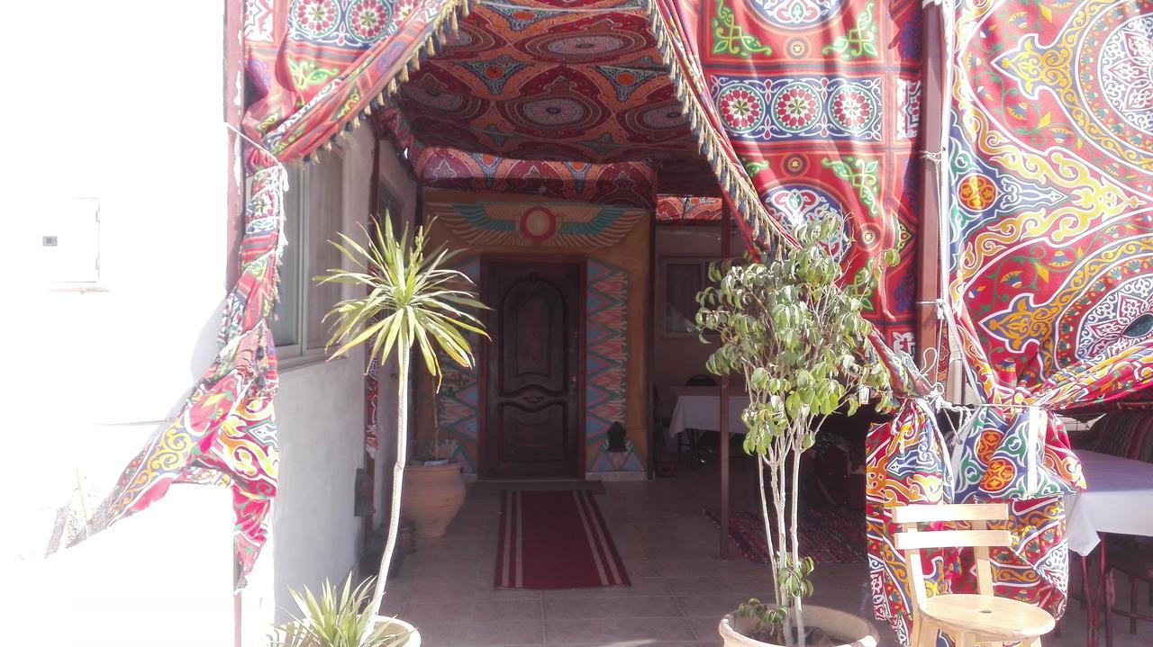 Pyramids Overlook Inn Kafret el-Gabal Exterior foto