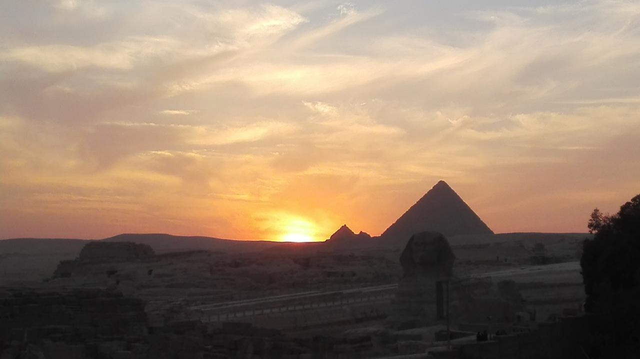 Pyramids Overlook Inn Kafret el-Gabal Exterior foto
