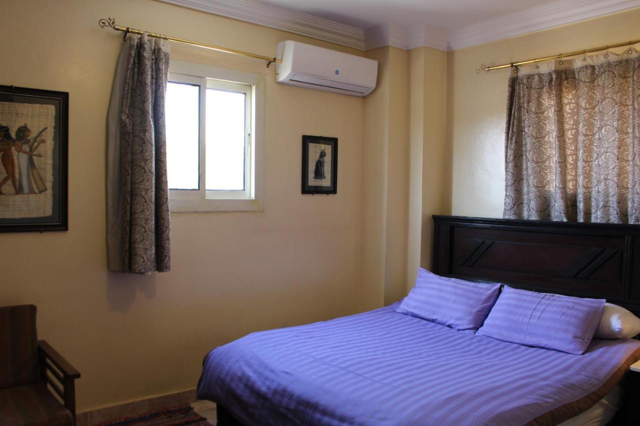 Pyramids Overlook Inn Kafret el-Gabal Exterior foto