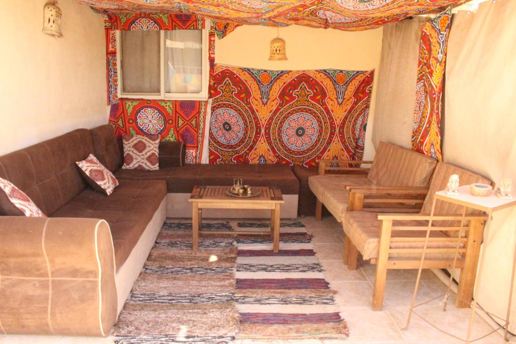 Pyramids Overlook Inn Kafret el-Gabal Exterior foto