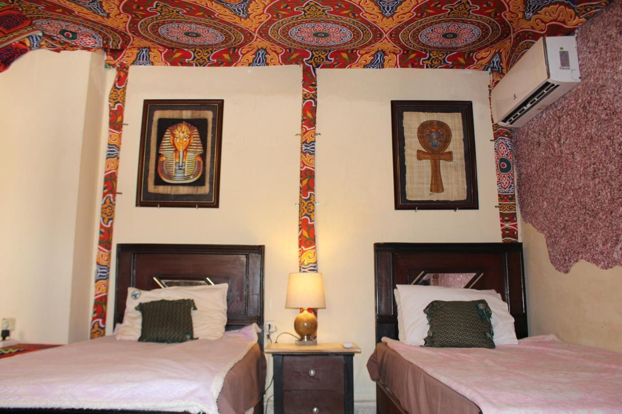 Pyramids Overlook Inn Kafret el-Gabal Exterior foto